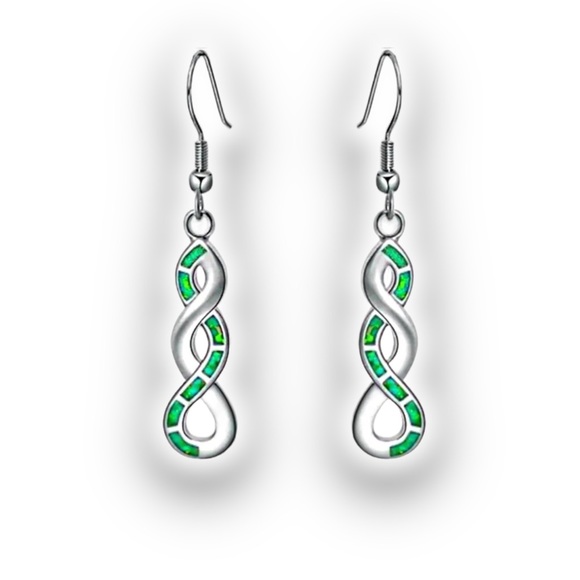 Jewelry - Green Fire Opal Dangle Drop Earring’s